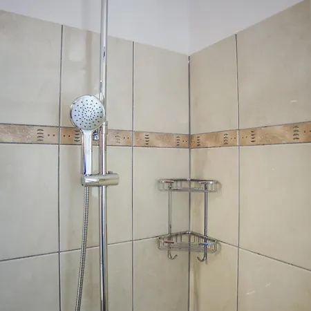 דירה Elena's 5 *